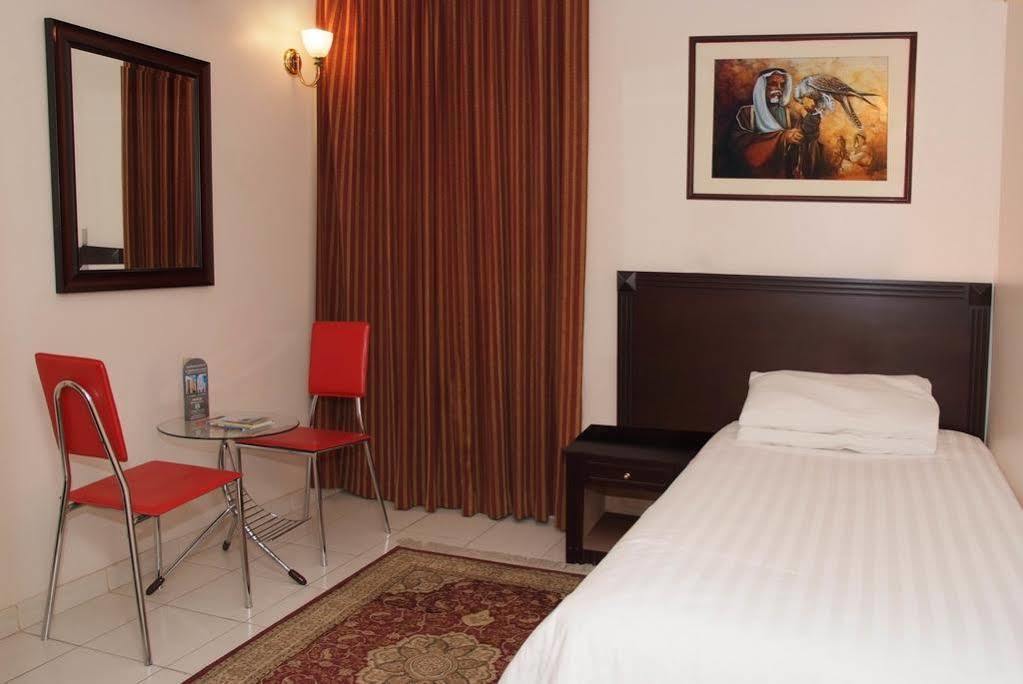 Al Sharq Hotel - Baithans Şarja Dış mekan fotoğraf